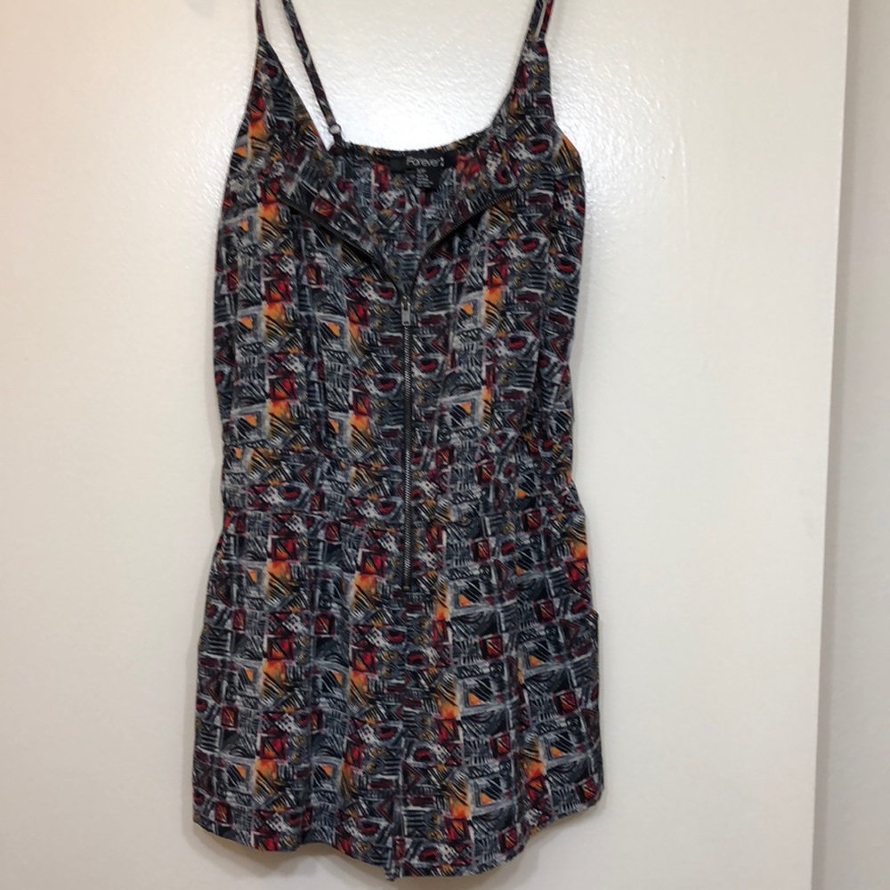 F21 Romper w/ Zip Front & Pockets size small